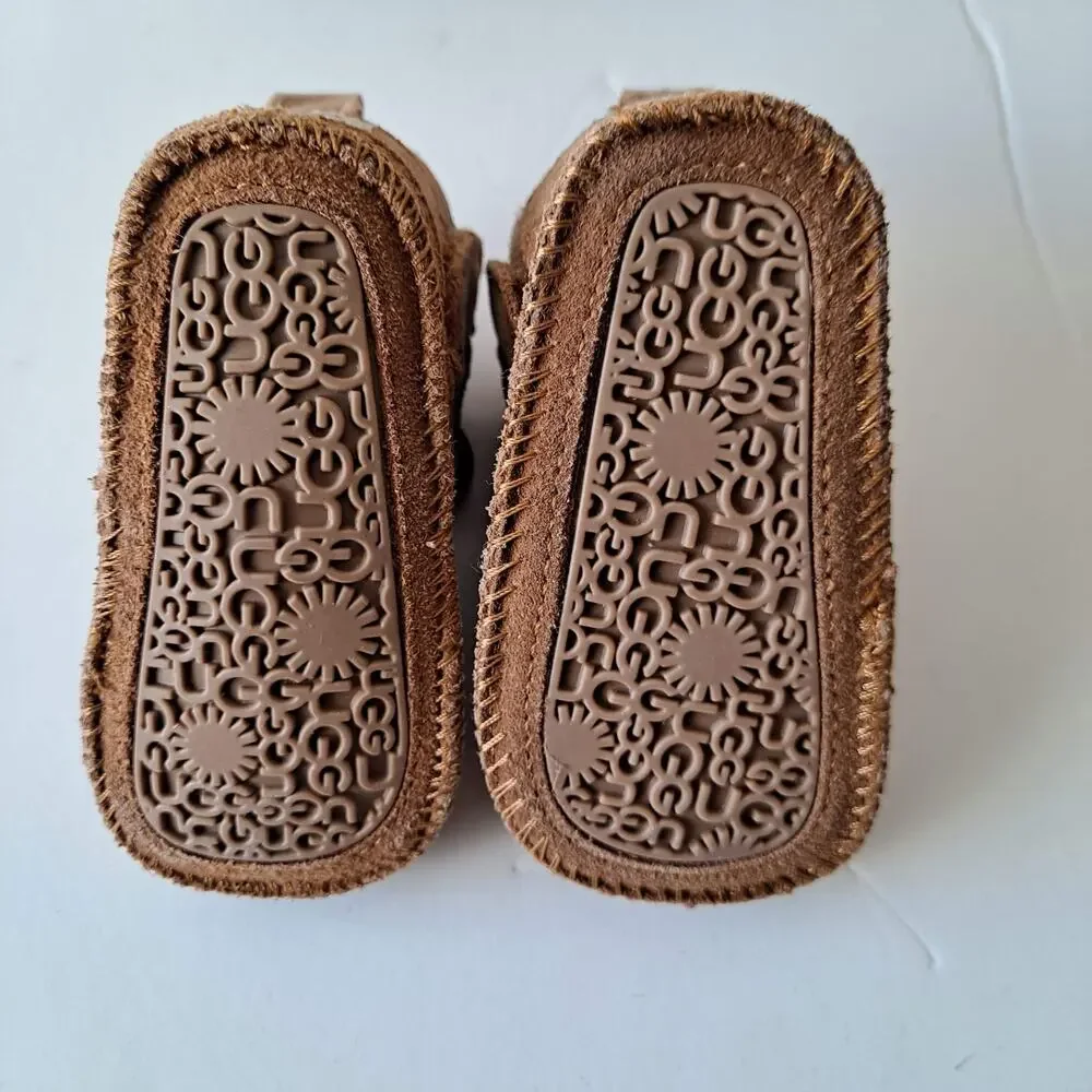 NWB UGG Baby Neumel Suede Wool Lined Ankle Boots Chestnut Kids Infant Size 0/1